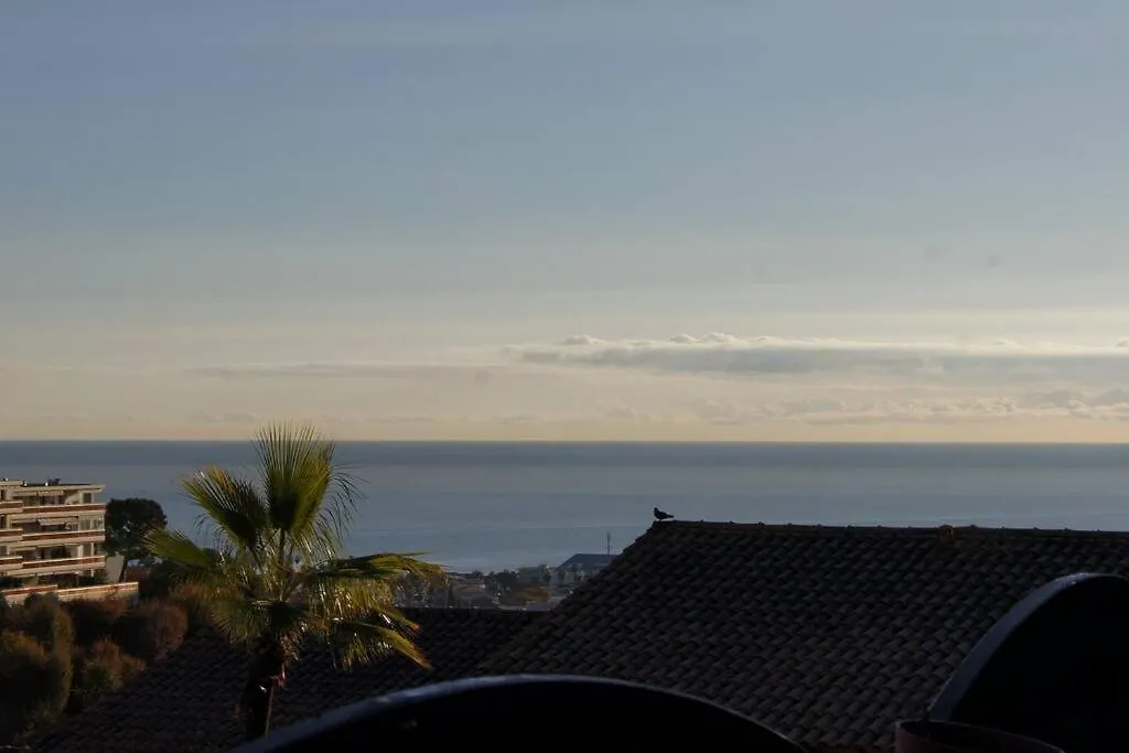 Charmant 2P Au Calme, Jardin, Piscine, Vue Panoramique Et Stationnement Villeneuve-Loubet 0*,  France